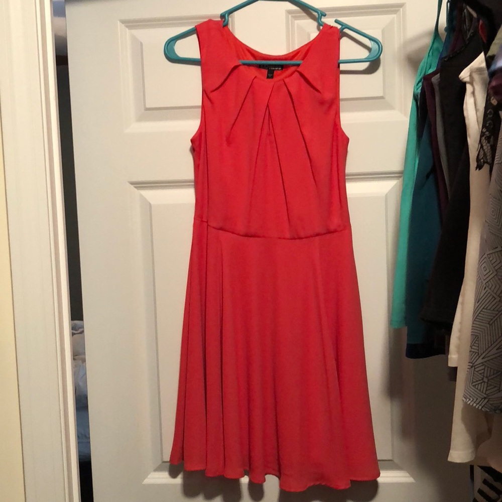 Express Dress - Picture 2 of 7
